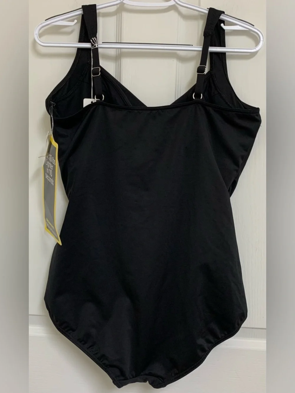 NWT Miraclesuit Sanibel Black One Piece Swimsuit Adjustable Straps Sz 18W
